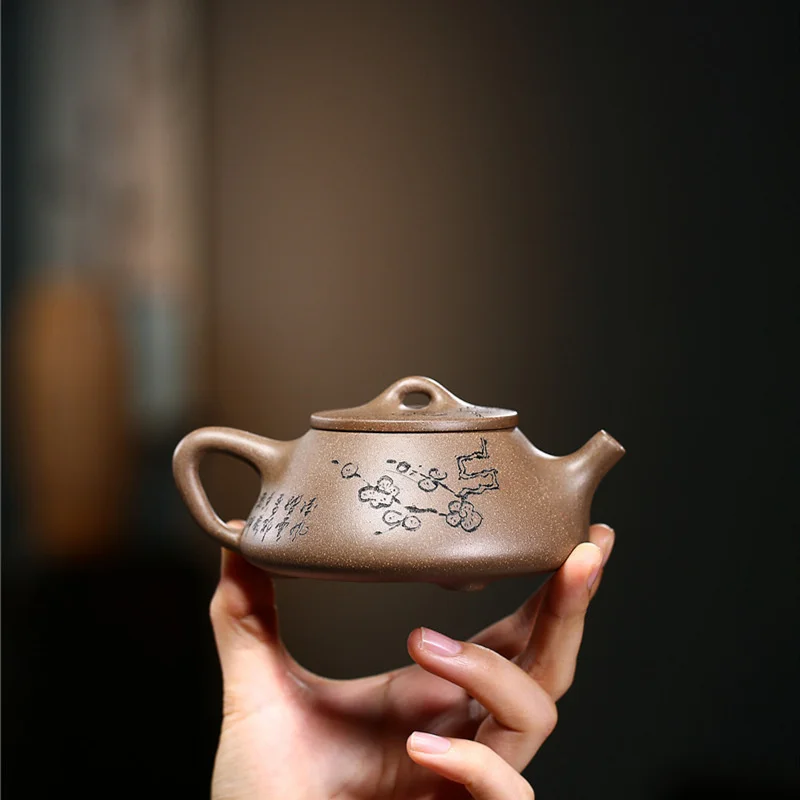 

Yixing raw mine purple clay teapot famous hand carved gray section mud Smelting Stone ladle teapot