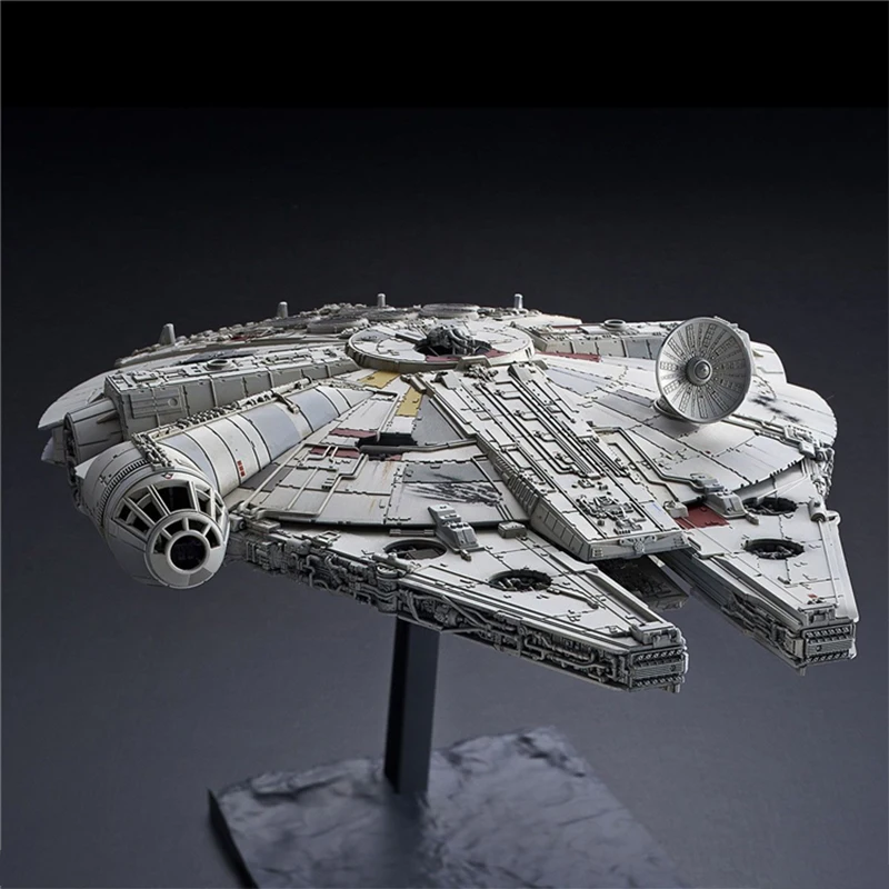 

Bandai Star Wars Serie 1/144 Millennium Falcon Kids Toys for Boys Gifts Montaje Model Toys Girl Baby Toys Birthday Gifts