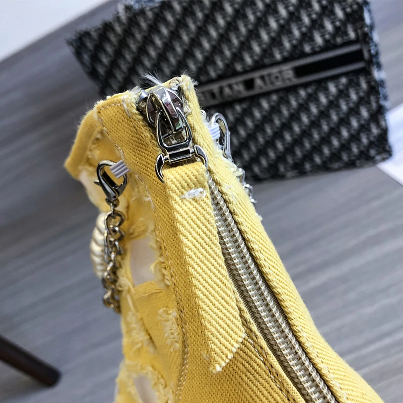 

Canvas Shoes Women Trainers Women High Top Sneaker Lady Summer Autumn Female Footwear Breathable Girl White Sneakers