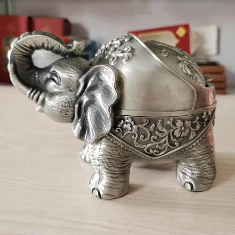 

Retro Metal Elephant Ashtray Personality Creative Trend Decorative Household Living Room Office Ornaments Ash Tray