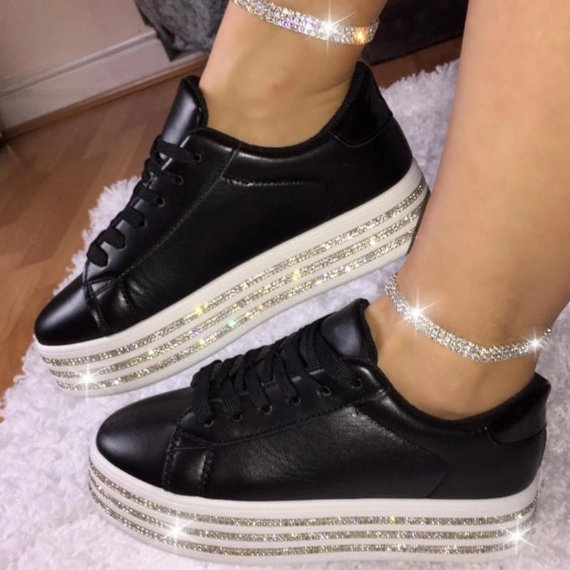 Новинка 2020 года черные туфли на плоской подошве женские пикантные однотонные