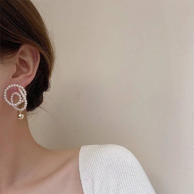 

Женские витые серьги с жемчугом, простые серьги-гвоздики в Корейском стиле, ювелирное украшение для свадьбы или вечеринки, 2021