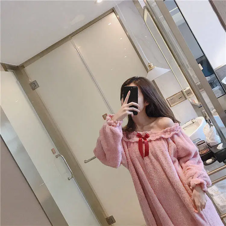 Princess Wind Pajamas Female Winter Coral Velvet Cute Sweet Girls Velvet Loose Autumn Winter Long-sleeved Facecloth Nightgown