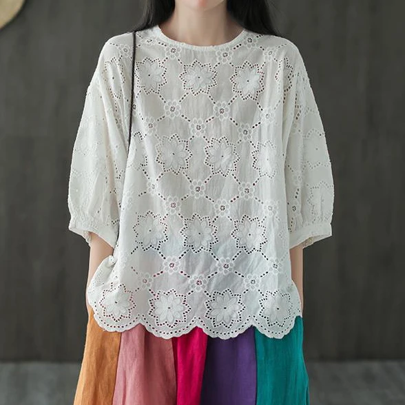 

Spring, autumn and summer Korean cotton hollow shirt female sweet lace lace shirt hook flower top loose doll shirt