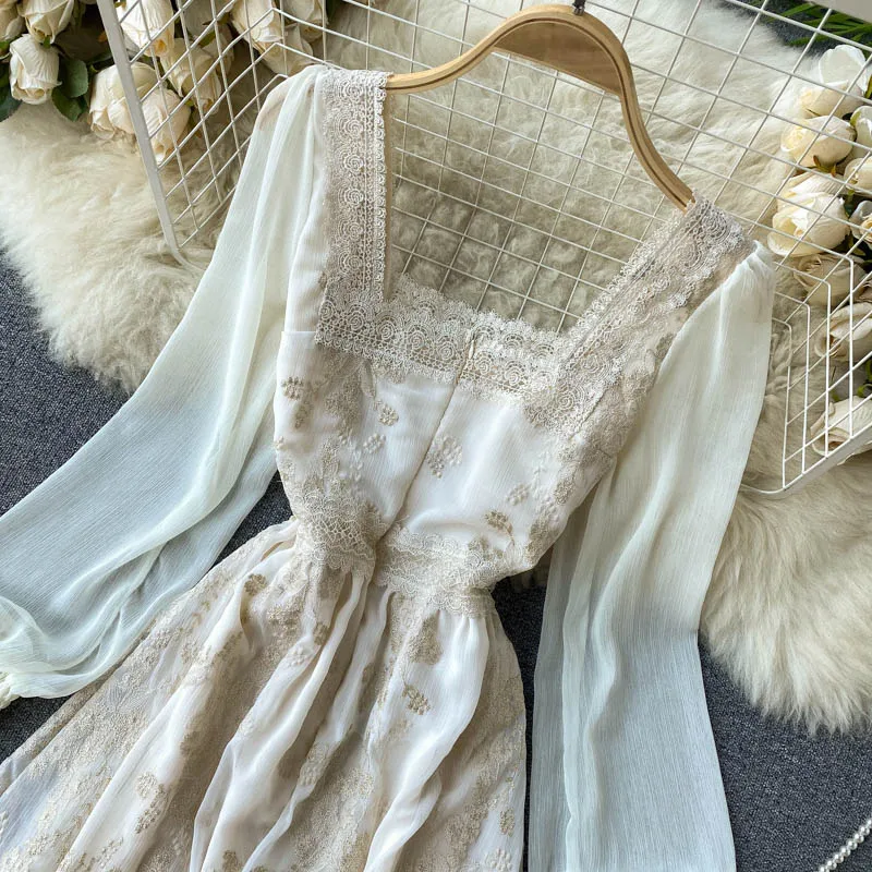 

Elegant Long Sleeve Dress Women 2021 Spring Korean Chic French Retro Square Collar Pearl Buckle Embroidery Lace Design Vestido