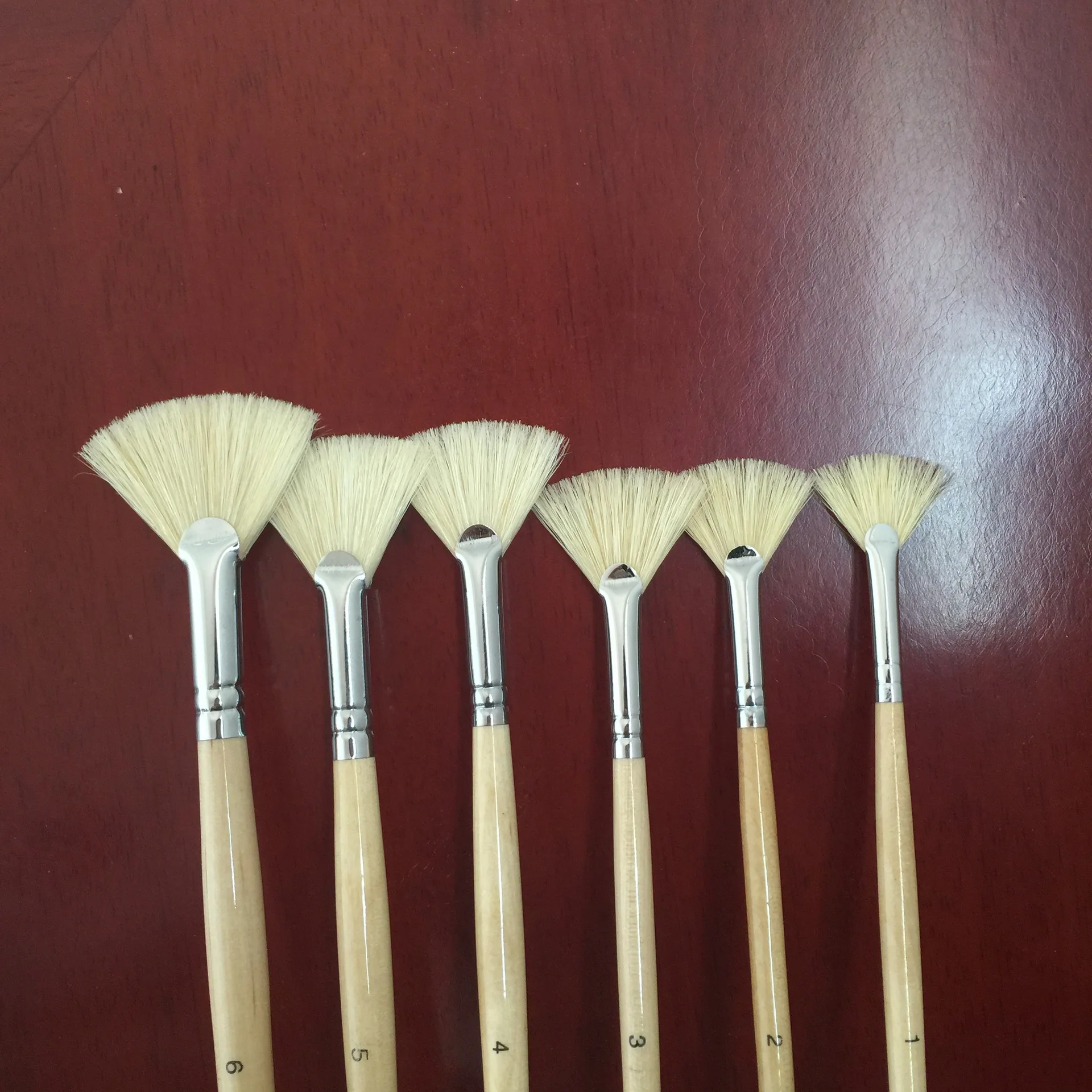 6 комплектов кистей для масляной живописи с белым стержнем |