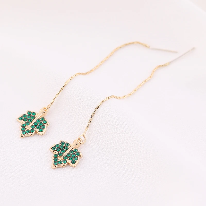 

Makersland Unique Maple Leaves Earrings For Women Minimalist Drop Earrings Women's Accessories Fashion Jewelry Trendy 2020 New