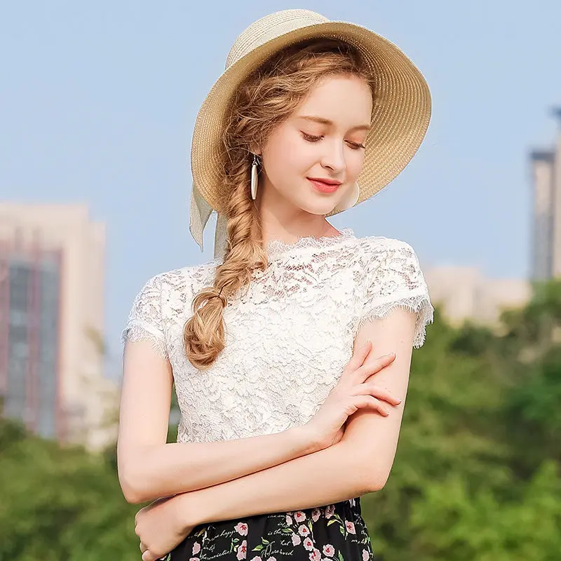 

Women's Spring Summer Style Lace Blouses Shirt Women's Solid Color Embroidery O-neck Short Sleeve Korean Elegant Lace Top DD8629