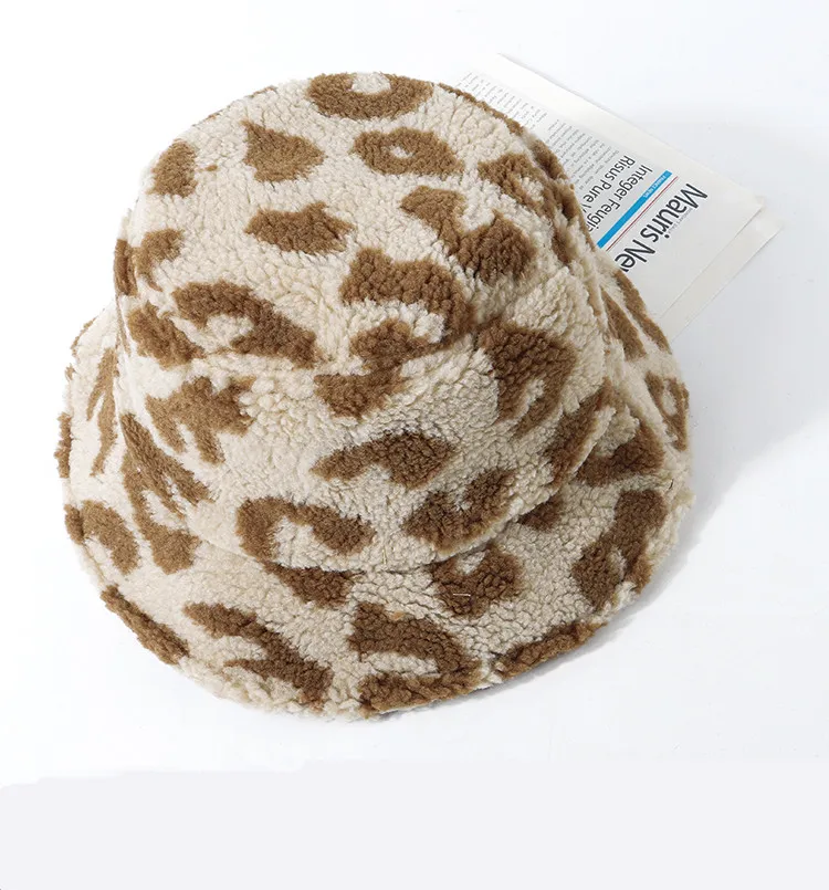 Панама женская зимняя с искусственным мехом плотная теплая пушистая леопардовой