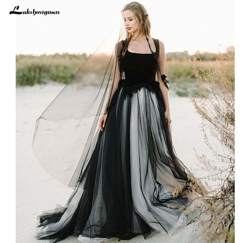 

Lace Appliques Black Wedding Dresses 2020 Square Collar Appliqued A Line Tulle Bridal Gowns Arabic Sleeveless bridal Dress