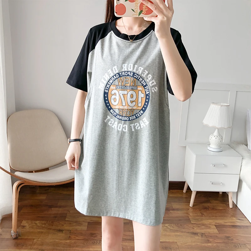 Футболка для беременных с буквенным принтом средней длины Одежда большого