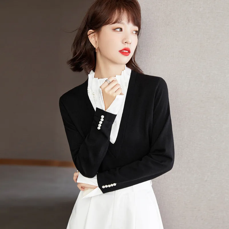 

2021 winter new wood ears high neck stitching knit sweater women White