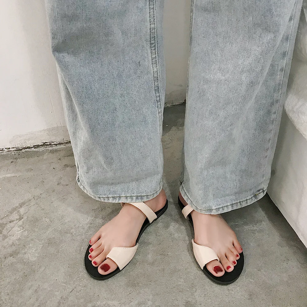 

2021 Summer New Open-toed Sandals Women's Shoes Simple Fashion Casual All-match Lazy Flat Slippers