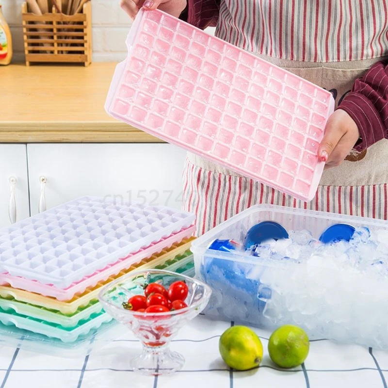 

Kitchen,Dining & Bar