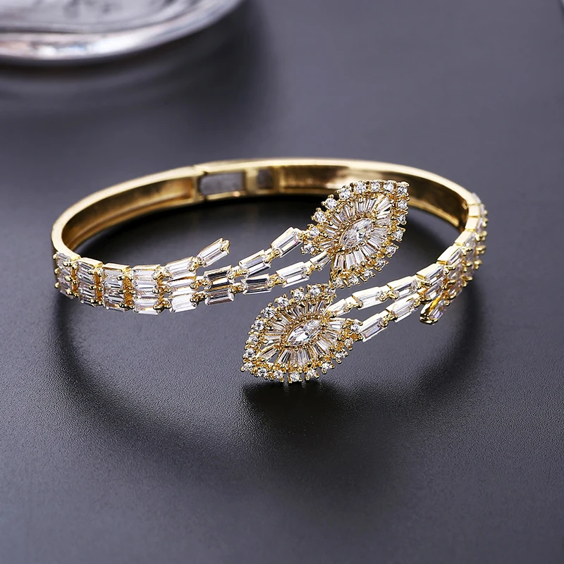 

Luxury Cubic Zirconia Bangles Women Wedding Jewelry Opening Design Copper Bracelet Gold Brass Platting XIUMEIYIZU Top Jewelry