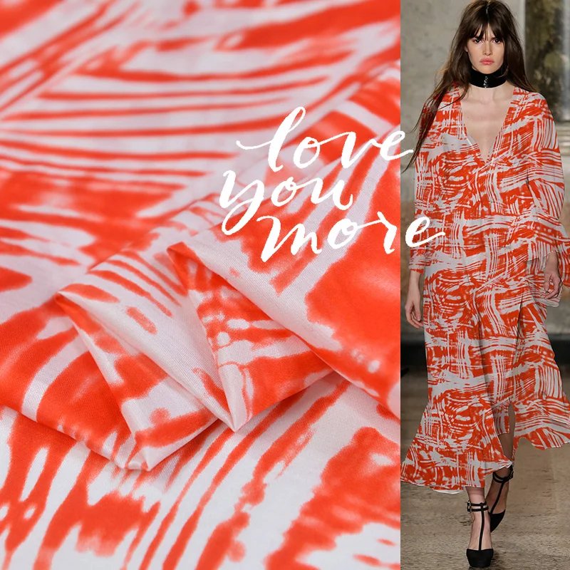 

100cmx135cm Red Abstract Art Printing Silk Cotton Fabric