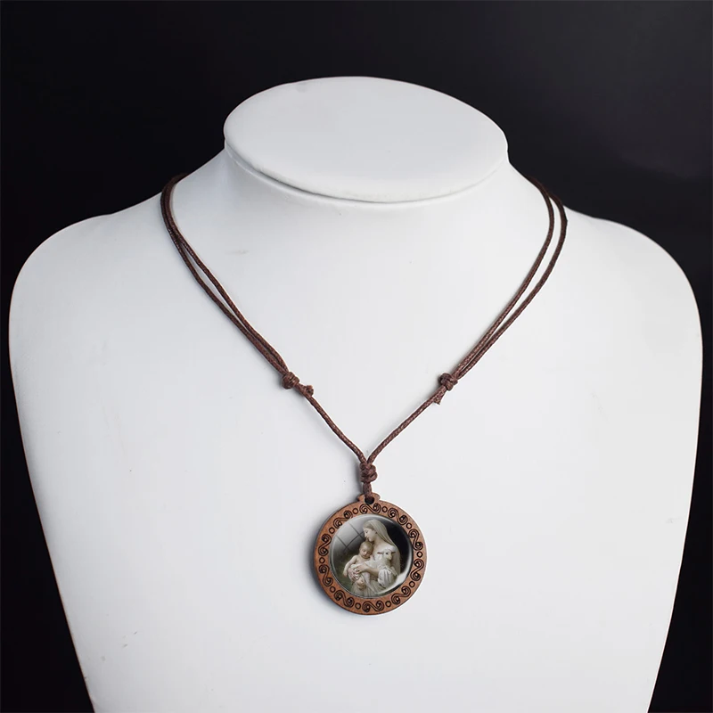 Деревянное ожерелье с изображением девы Марии и ребенка | Украшения аксессуары