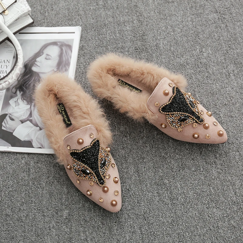 2020 фирменный дизайн зимние женские меховые шлепанцы с заклепками украшенные
