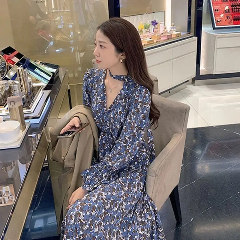 

Women's Maxi Party Floral Dress Elegant Spring Korean Chiffon V-Neck Long Flared Sleeve Vintage Skirt Summer Dresses Ladies 2021
