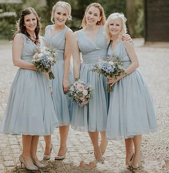 

2020 Dusty Blue Country Bridesmaid Dresses V Neck With Draped Beach Wedding Guest Gowns Tea Length Maid Of Honor Formal Party