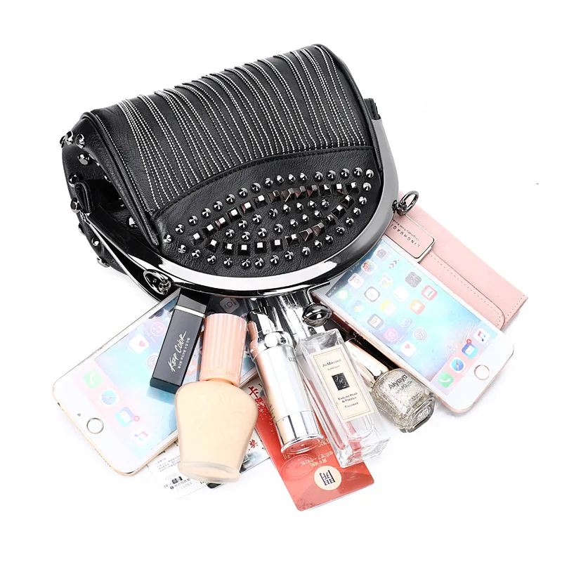 

Fashion Brand Design tassel Women Casual Tote Capacity Business Bag shell Shoulder Bags