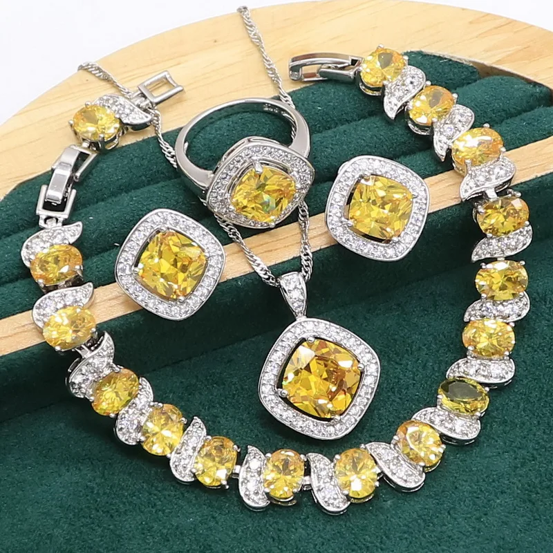 

Серьги-гвоздики из серебра 925 пробы с желтым Цирконом