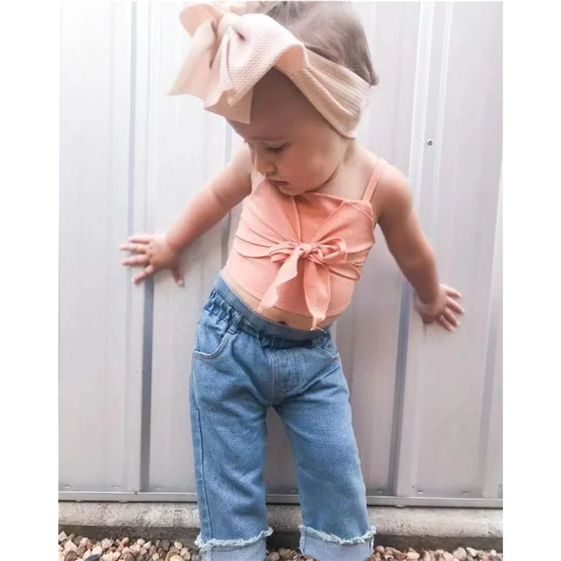 

Летняя модная одежда, комплект одежды для маленьких девочек, жилет без рукавов с квадратным воротником и бантом, топы на бретельках, длинные...