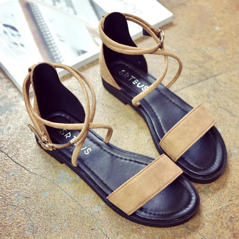 

Low Heel Sandals Women's Shoes 2019 New Cross Straps Retro Roman Shoes Flat Sandals Luxury Shoes Women Designers