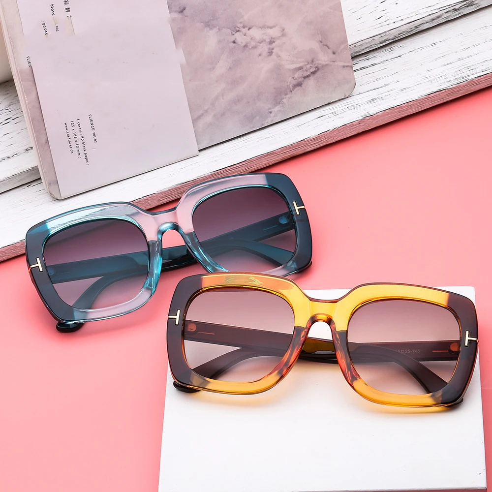 

Vintage Square Sunglasses Women Goggles Mens Mirror Sun Glasses Female Fashion Famous Brand Rivet Black Eyewear Gafas de sol