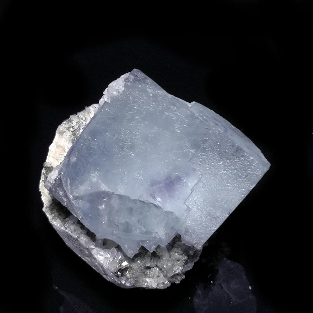 

Natural Stone Quartz Blue Fluorite Mineral Crystal Specimen from Yaogangxian Hunan Province China A2-1