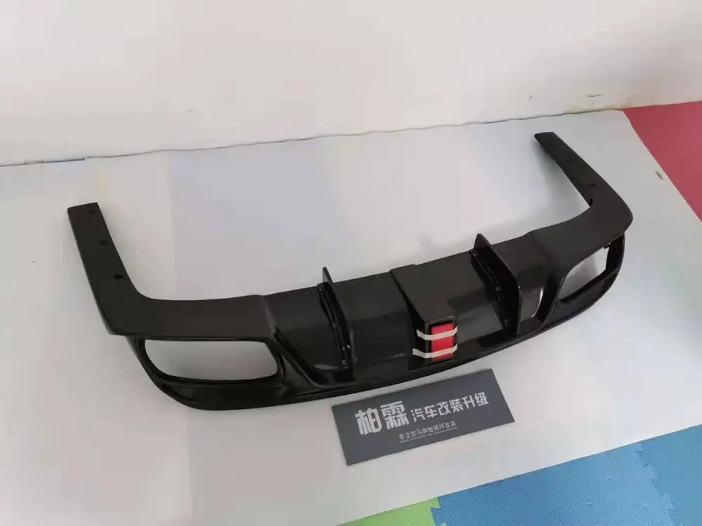 Углеволоконный задний бампер для автомобиля диффузор с лампой Benz W207 купе E260 E300 E200