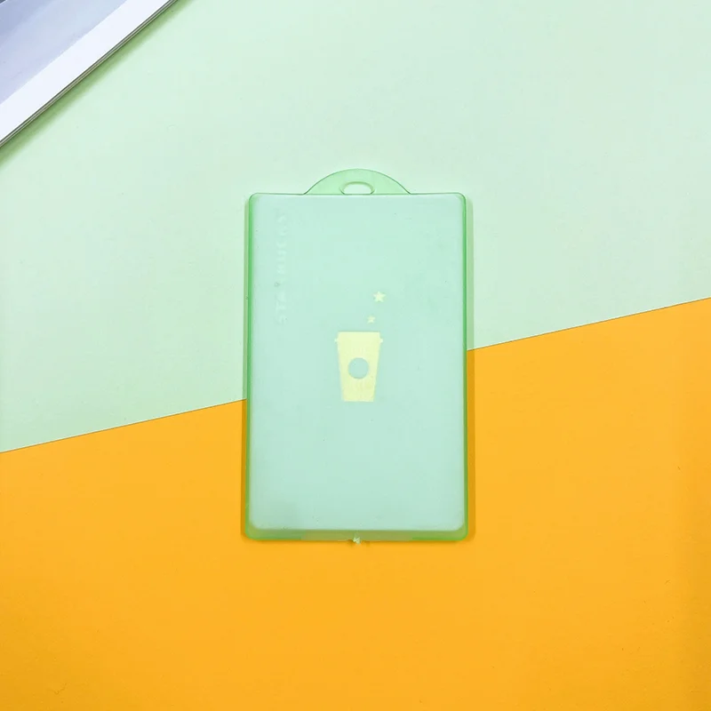 

Green Vertical Transparent Plastic Badges Credentials Holder for Business Staff Tag Students Bus Pass ID Card Protector 54x86mm