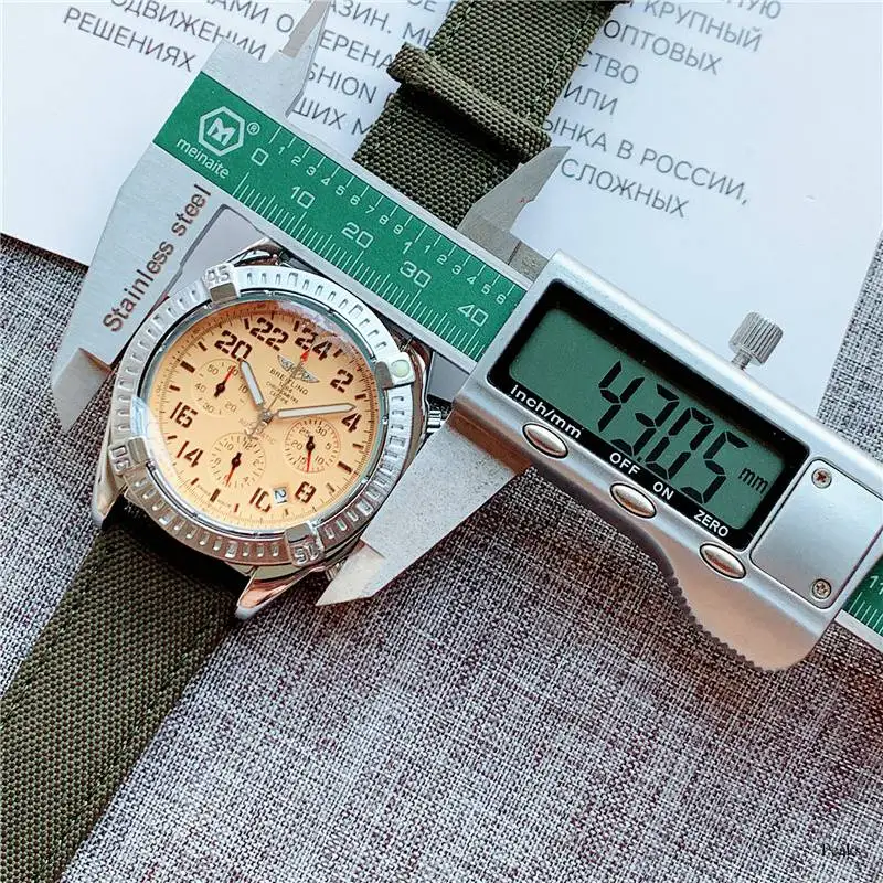 

New fashion men's business high grade wristwatch waterproof watch