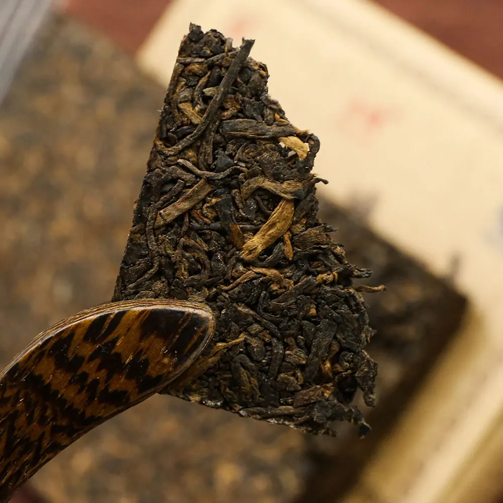 Китайский чай Yongzhen Ripe Pur Erh &quotPalace Pu Tea Brick&quot Shu Box 250 г 2019|Чаедробильные машины| |