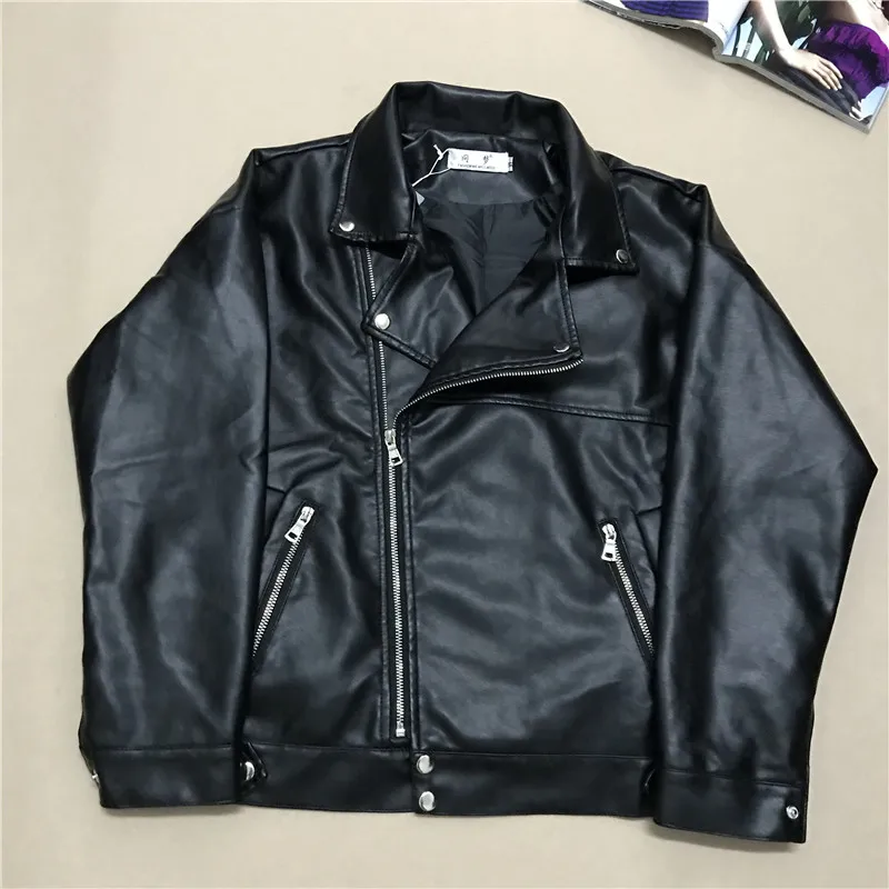 Женская байкерская куртка из искусственной кожи размера плюс демисезонная