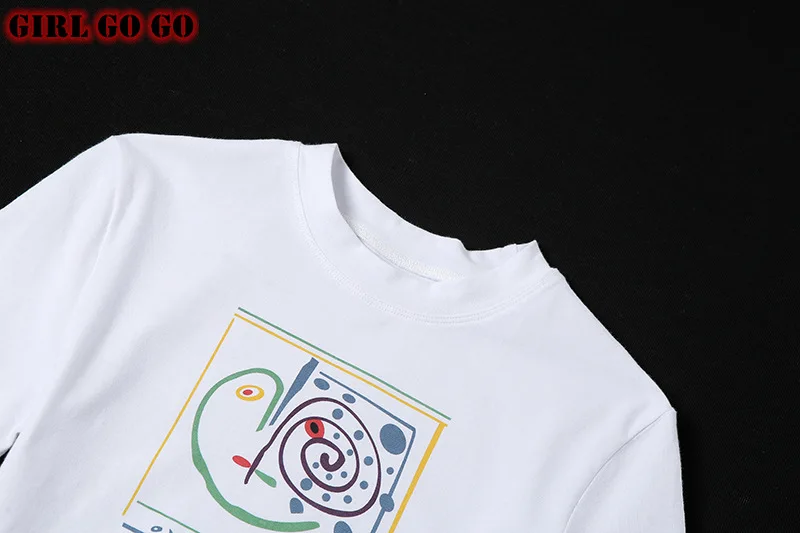 

White Crop Top Women Short Sleeve Tshirt Aesthetic Pattern Printing Bodycon Sexy Streetwear T Shirt Harajuku Tees Tops
