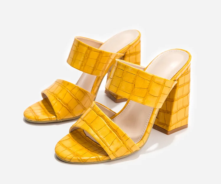 

Women's Shoes