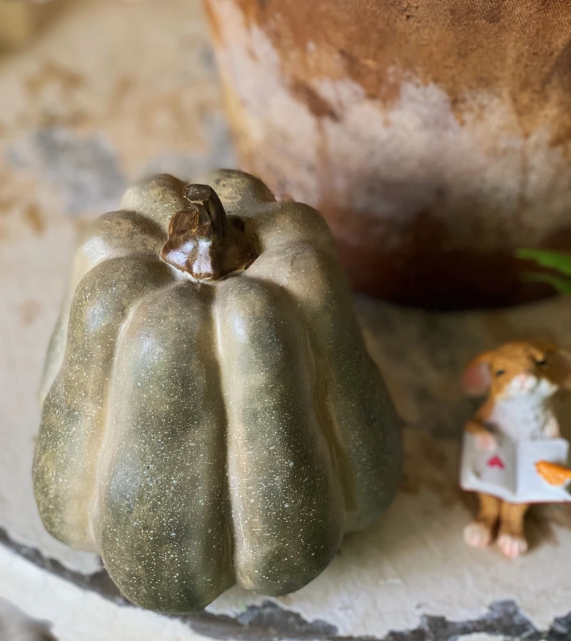 

farmhouse retro handicraft resin small pumpkin tabletop ornaments