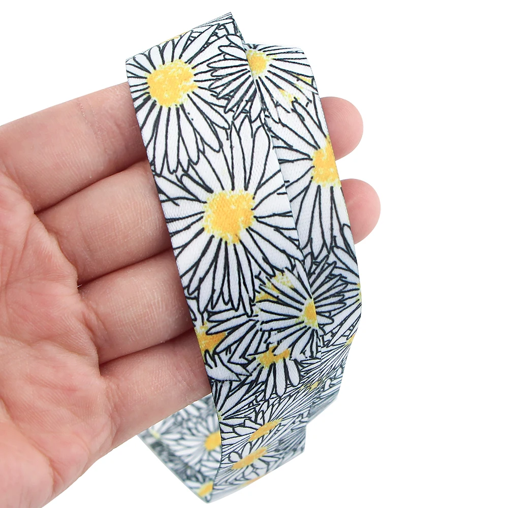 

P5828 Dongmanli Daisy Key lanyard Car KeyChain ID Card Pass Gym Mobile Phone Badge Kids Key Ring Holder Jewelry