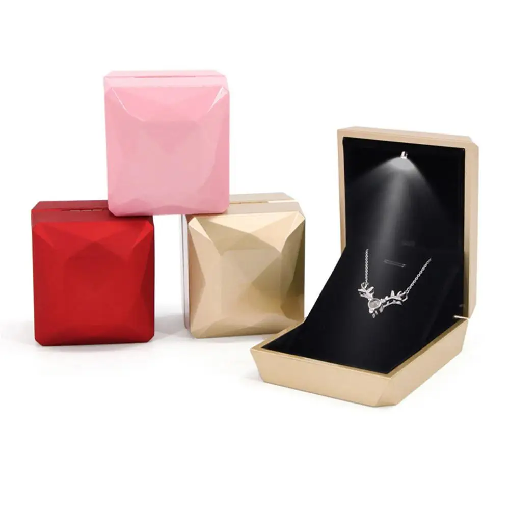 Светодиодный светильник с ромбовидными поверхностями подвесное ожерелье