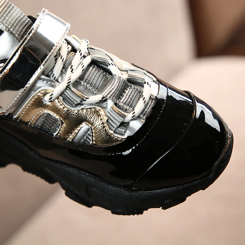 Детские спортивные кроссовки для мальчиков Черные бега сетчатые массивные