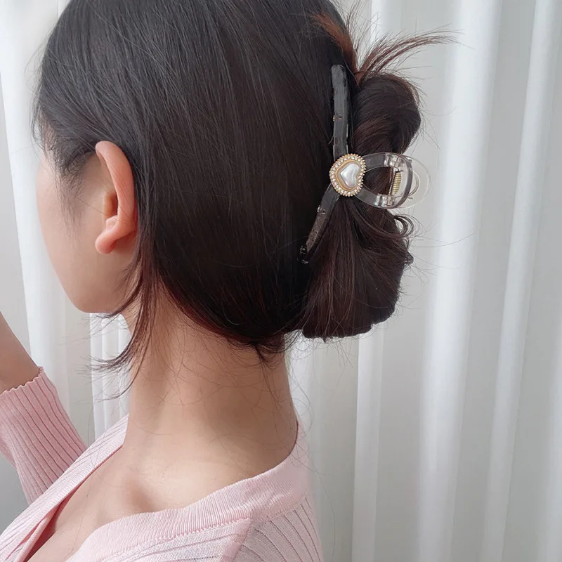 

Pearl Crystal Hair Claw Clip Women Handmade Hairpins Hair Crab Clamp Female Head Wear Fashion Geometric Hair Accessories