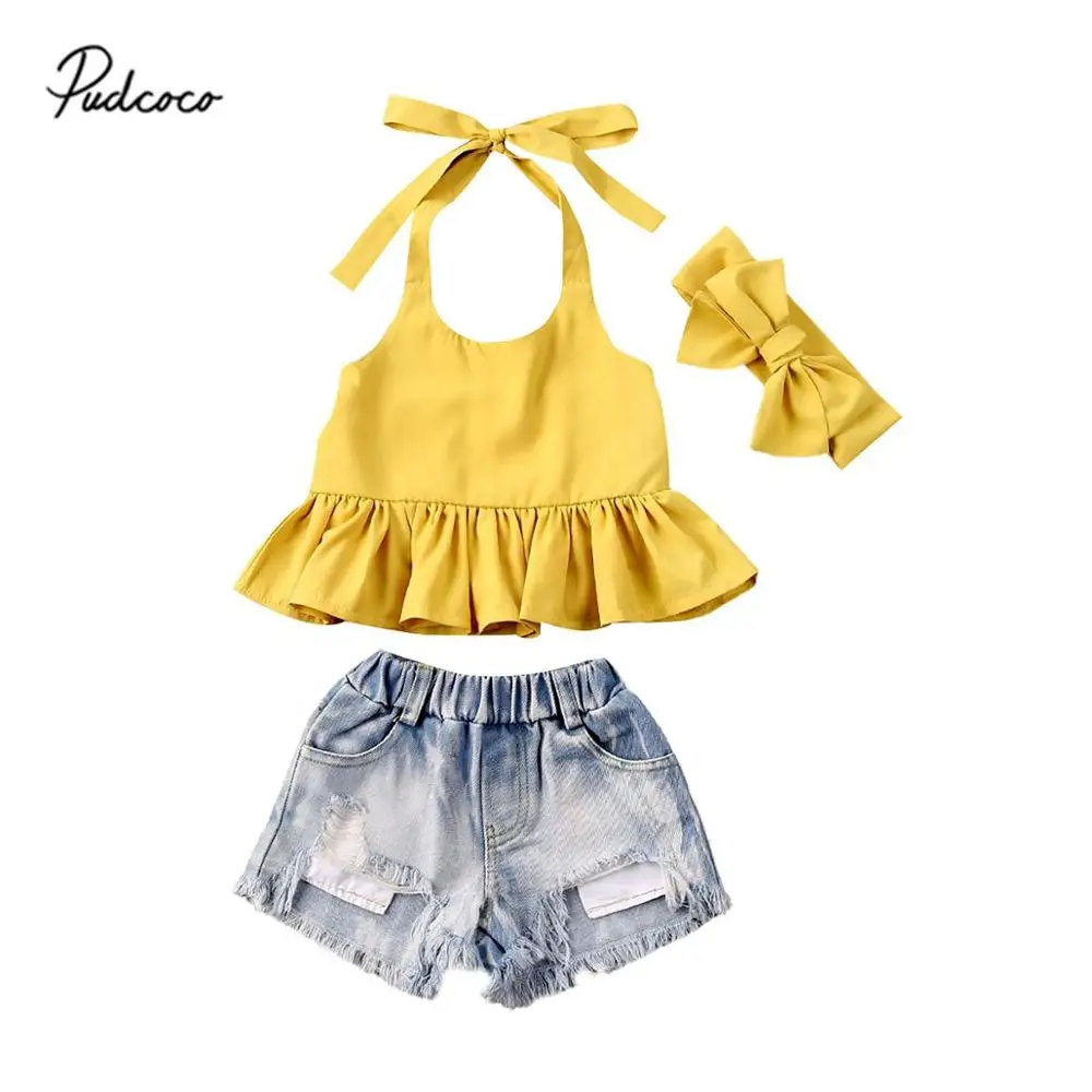 

Летний комплект одежды из 3 предметов для маленьких девочек топ без рукавов с лямкой на шее + джинсовые шорты повязка на голову, комплект дет...