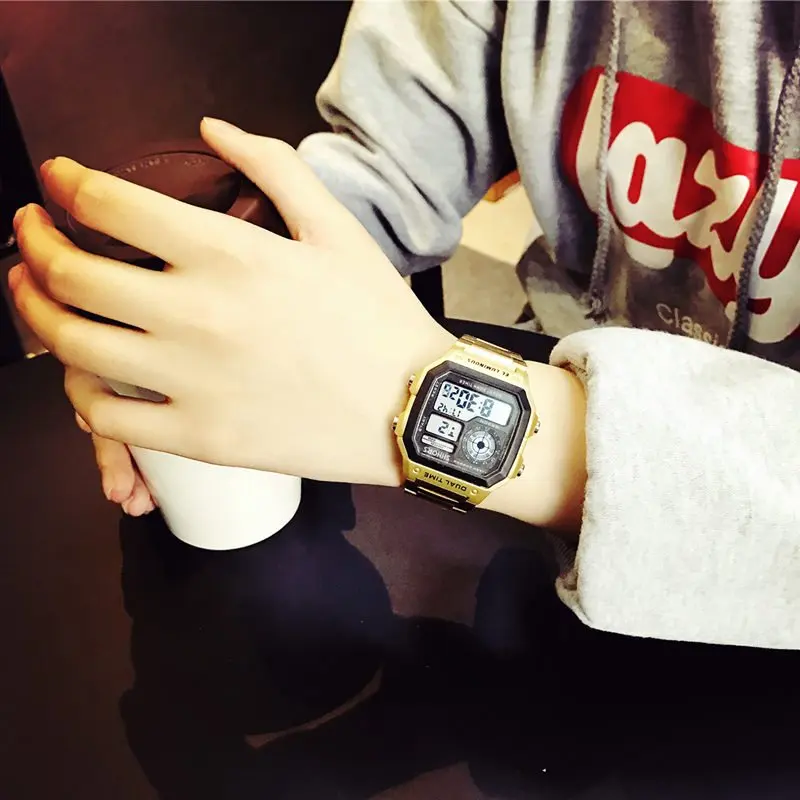 Цифровые часы мужские спортивные квадратные наручные полностью из нержавеющей