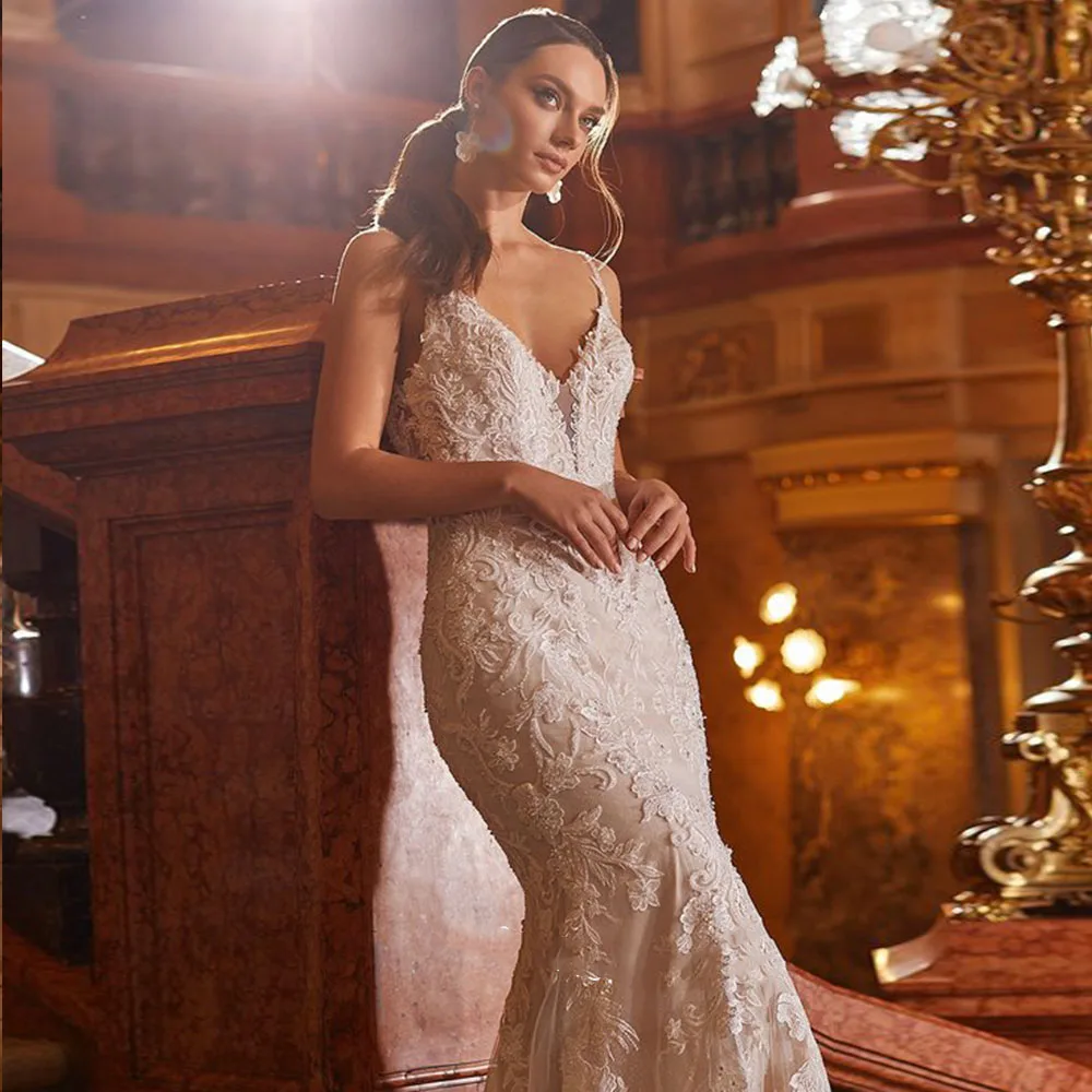 

Роскошное Свадебное платье, элегантное многослойное белое кружевное платье с V-образным вырезом, бусинами и кристаллами в виде листьев лото...