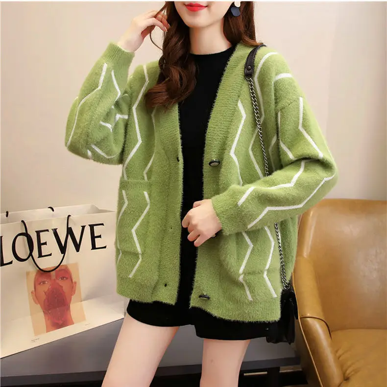 

Mink cashmere coat cardigan autumn winter new 2021 versatile loose foreign style lazy wind V-neck knitted bottom coat
