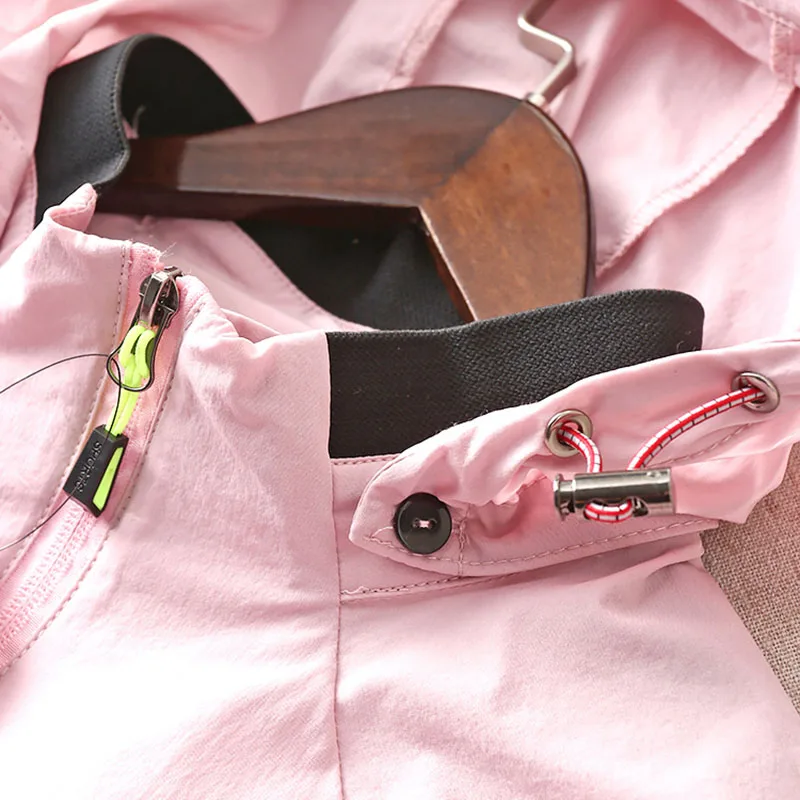 

Outdoor Female Soft Shell Windproof Jacket Outdoor Sports Breathable UV Protection Windbreaker Camping Climbing Trekking Jacket