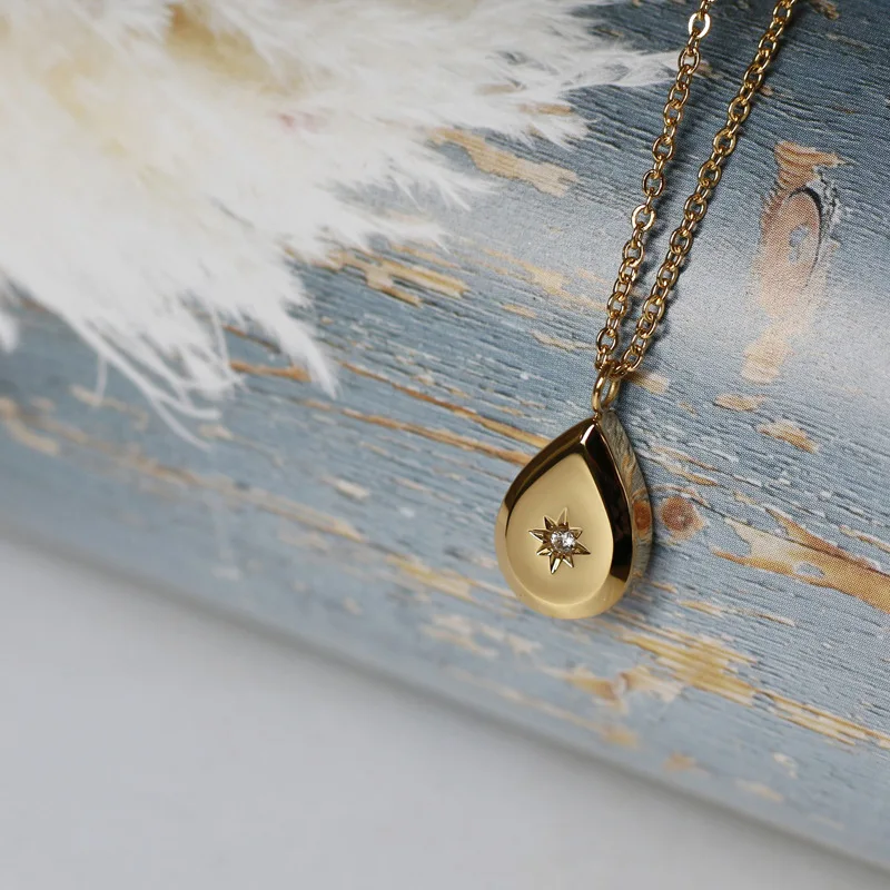 

100% 316L Stainless Steel Eight-Pointed Star Pendant Necklace For Women Gold Metal Star Drop Rectangle Charm Choker High Quality