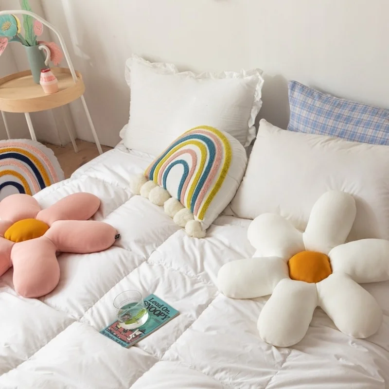 

Маленькая декоративная подушка в форме маргаритки, украшение для дивана, ювелирные изделия, товары для дома