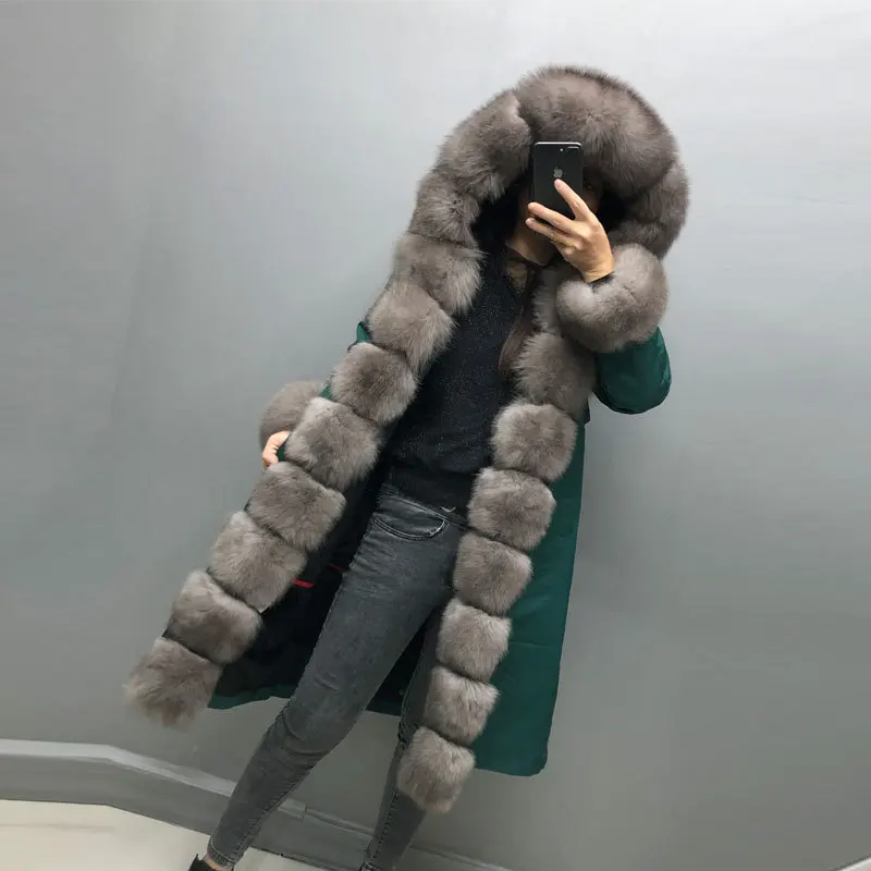 Mid-length pie to overcome ladies' real mink fashion fur coat fur collar rabbit fur lining to keep warm in winter Europe